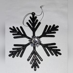 Black Snowflake w/ Glitterstone